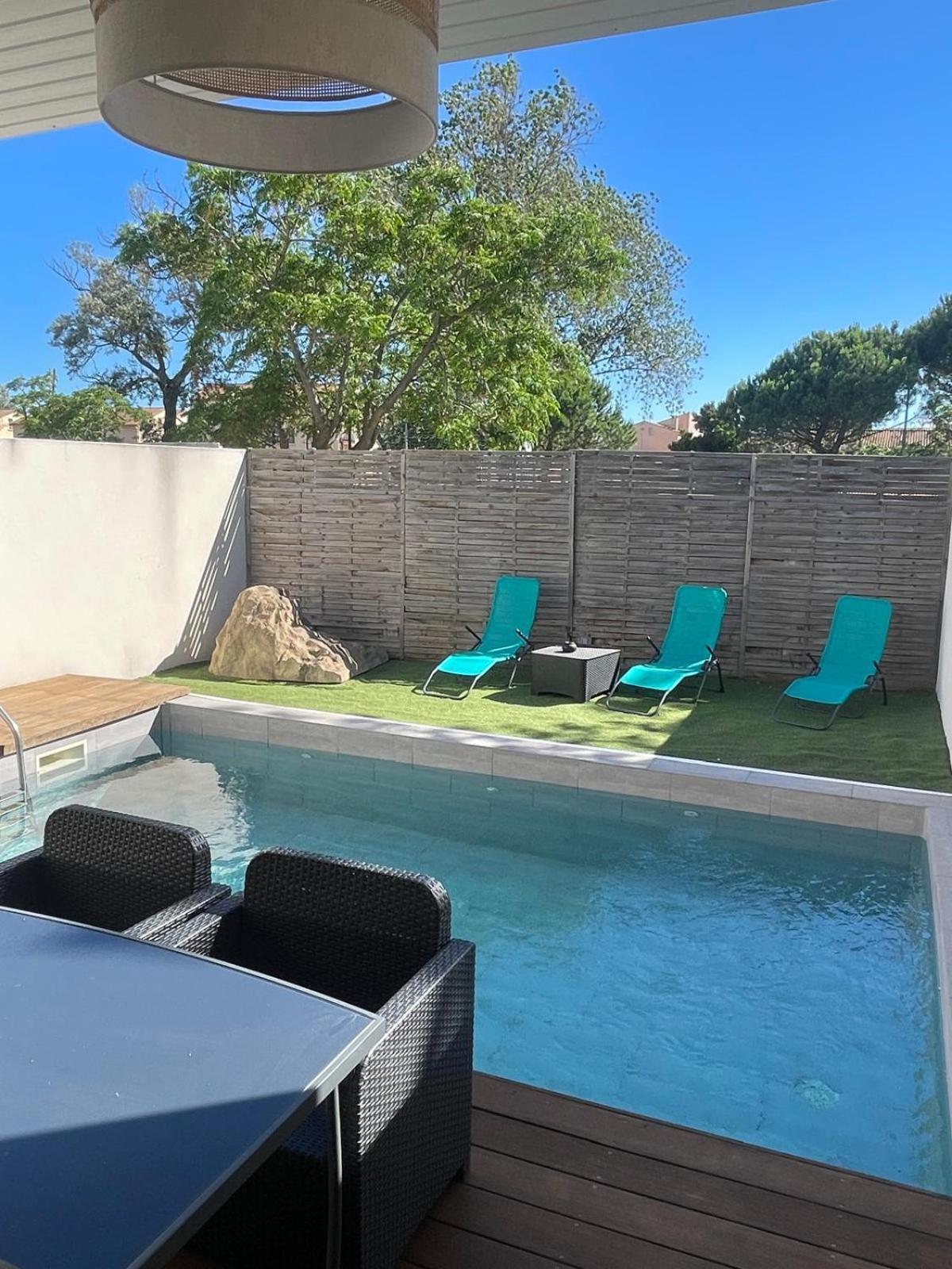 Design Cap Dagde Piscine Et Villa *