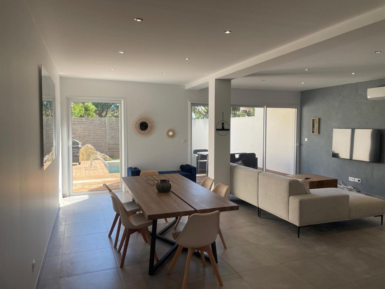 Design Cap Dagde Piscine Et * Le Grau d'Agde